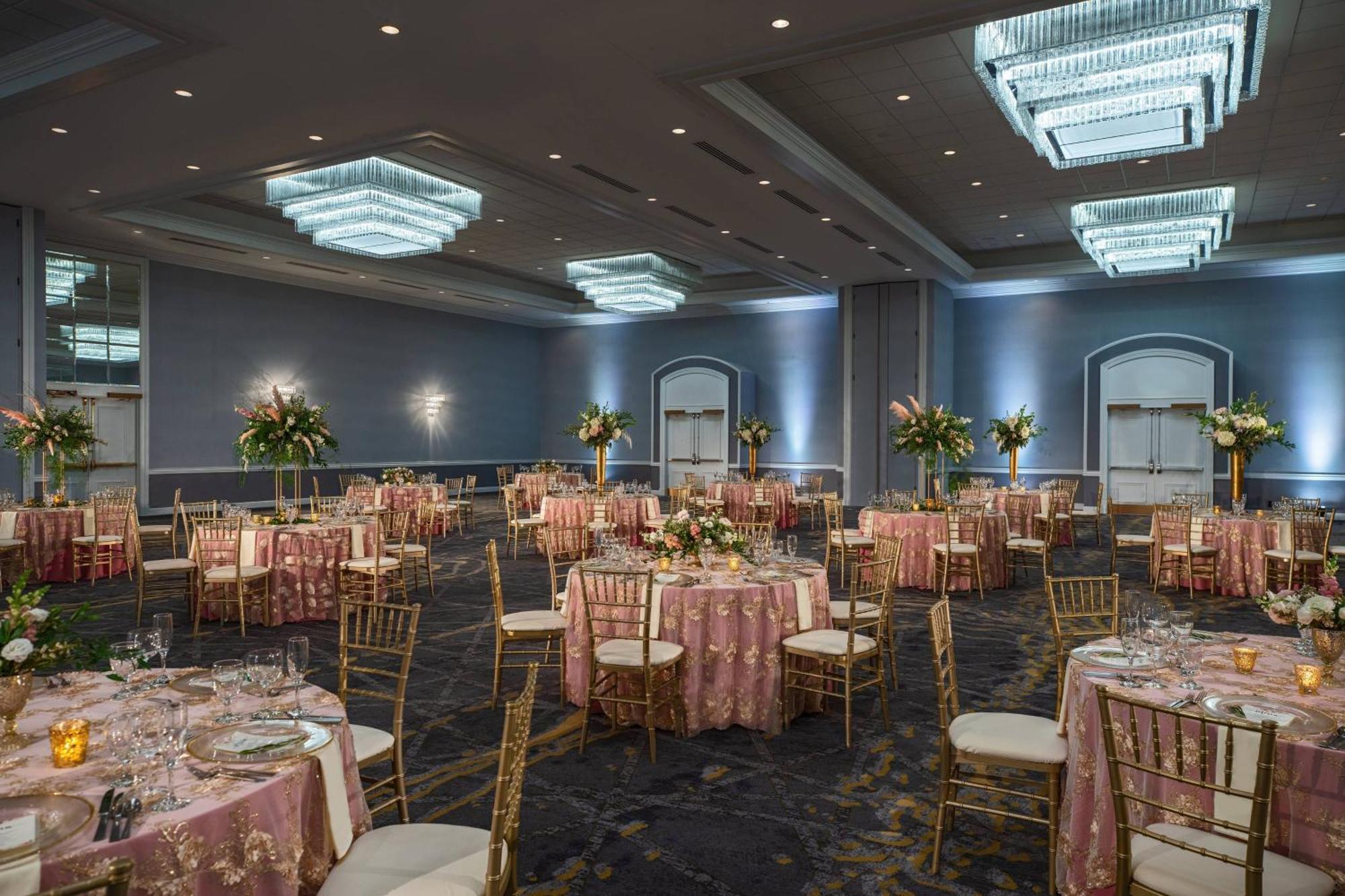 Renaissance Columbus Downtown Hotel מראה חיצוני תמונה